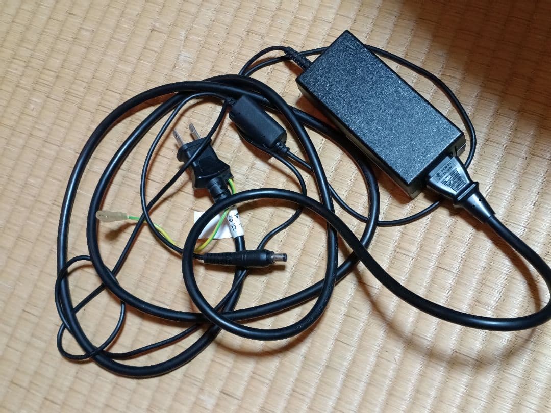 【美品】Dell ディスプレイ　モニター 本体　24インチ　S2419H