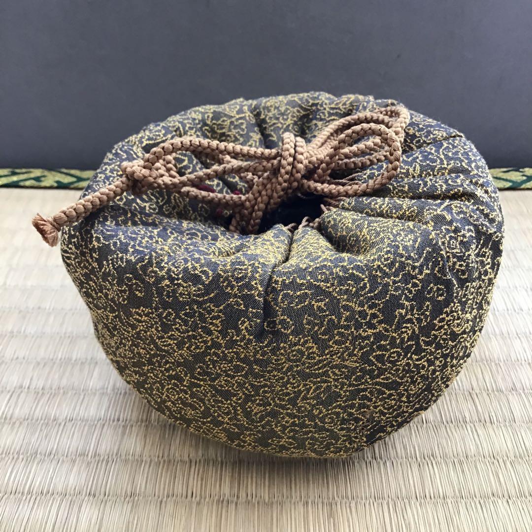 黒楽茶盌　銘:春山ト号　妙玄斎書付　八事窯　三代中村道年　栞　共箱　S251KC