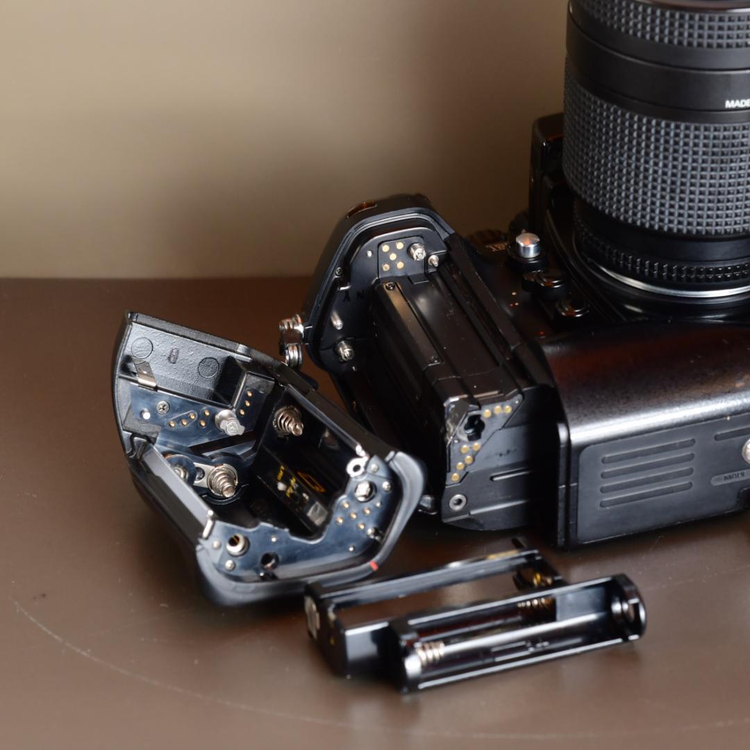 a.y18 4点目 Nikon F4 ズームレンズセット 初期保証 ㉒