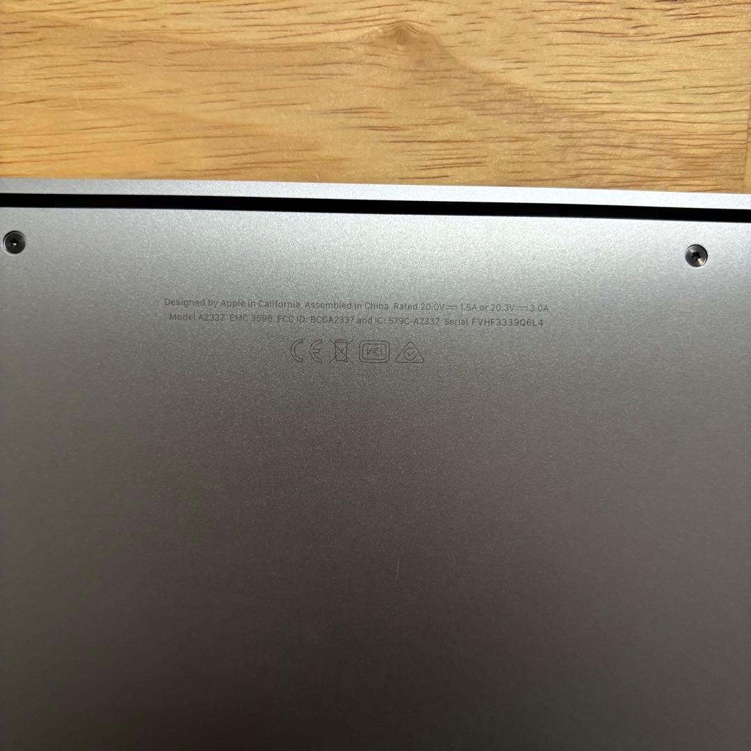 MacBook Air M1 8GB 256GB バッテリー96%