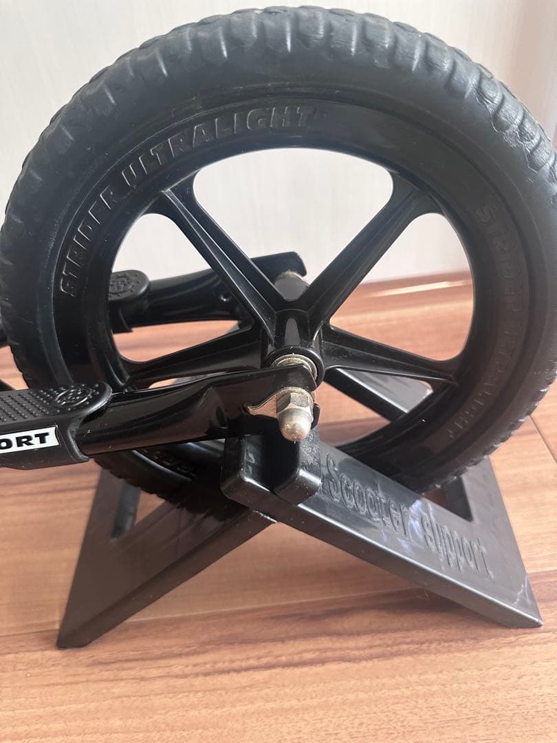 ストライダー　スポーツモデル　黒