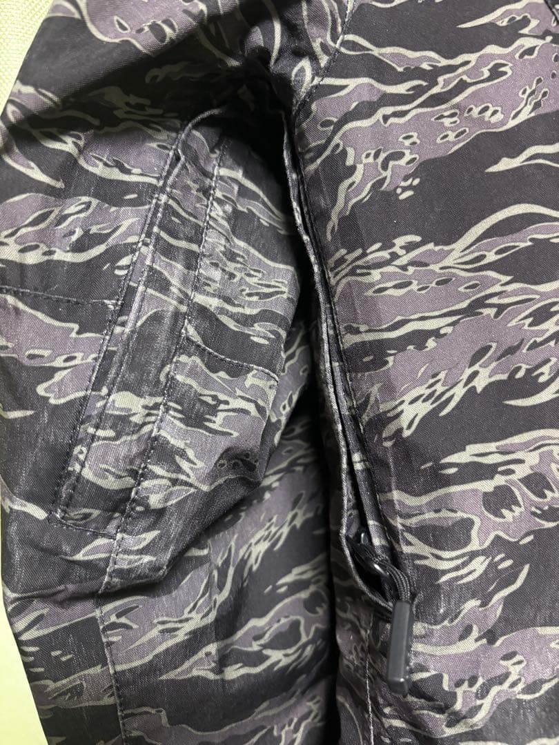 VOLCOM タイガーカモフラージュ　ジャケット