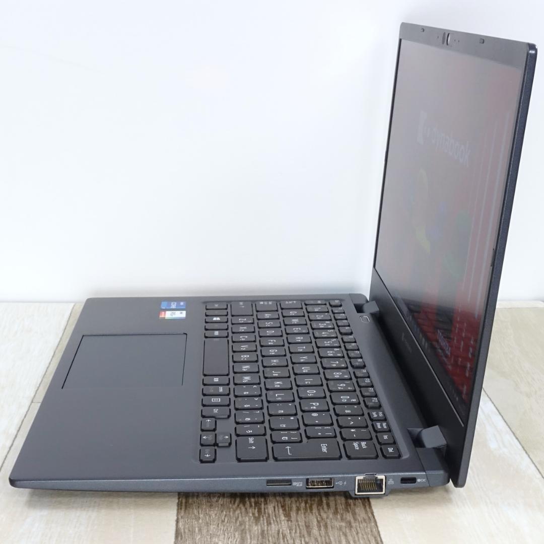 最新モデルと同じデザインで美品の超軽量神速モバイル✨第１１世代コアｉ７✨フルＨＤ