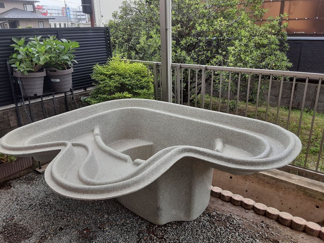 みかげ調プラ池