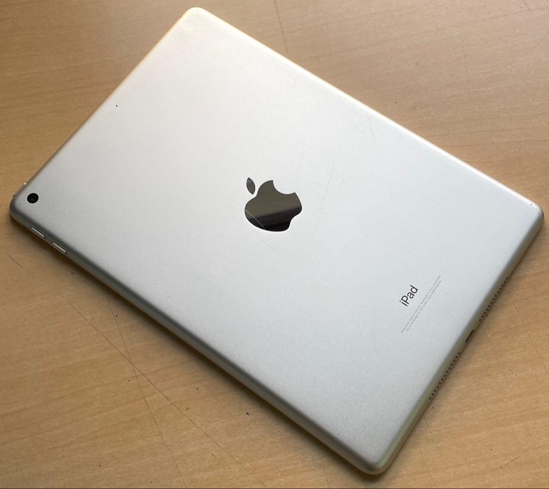 iPad 第6世代　A1893　Wi-Fiモデル　シルバー　32GB #1