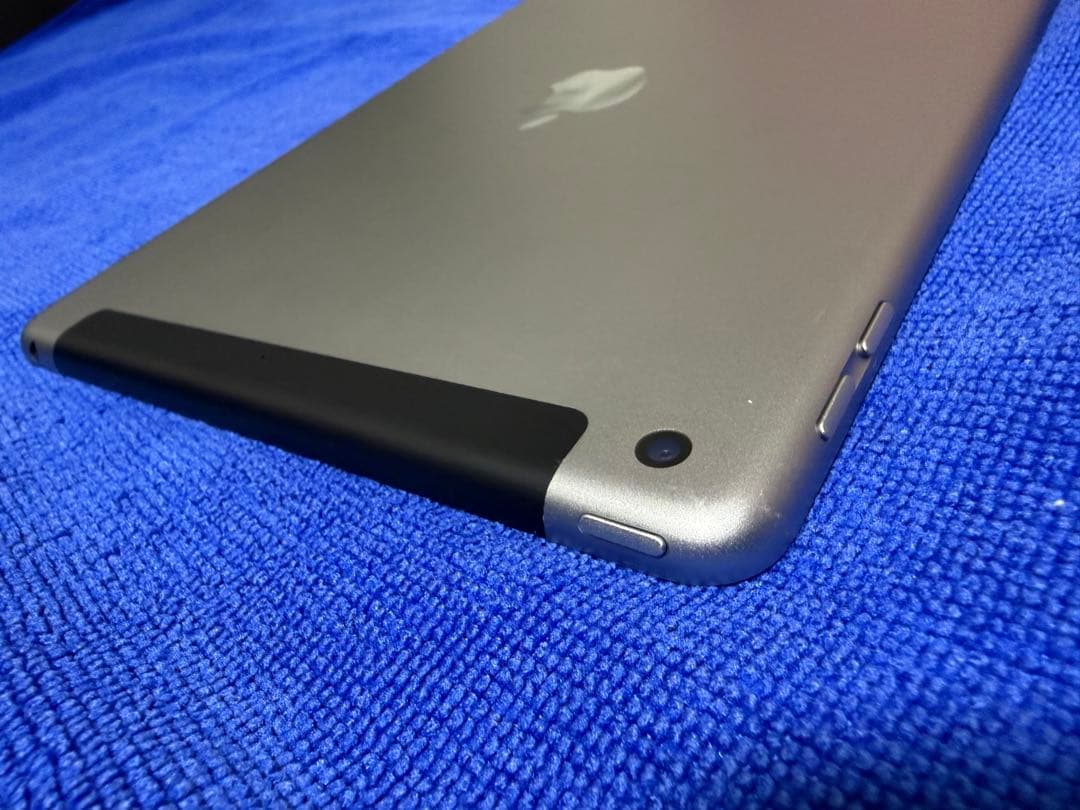 【美品】iPad (第6世代) Cellular SIMフリー