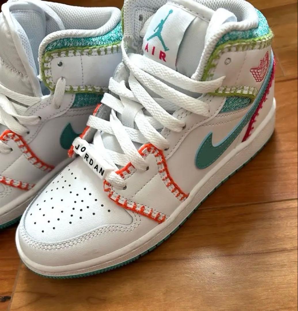 NIKE Air Jordan 1 Mid ホワイト/ターコイズ / オレンジ