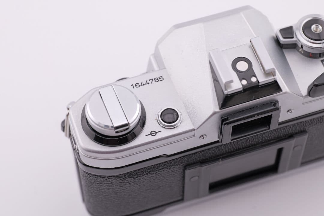 フィルムカメラ Canon AE-1 + NewFD 50mm F2