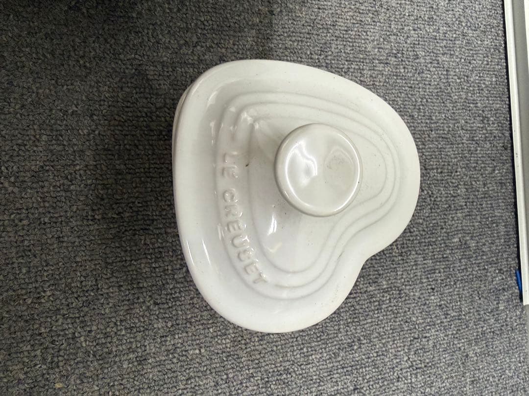 LE CREUSET 両手鍋 黒　25サイズ　おまけ付き