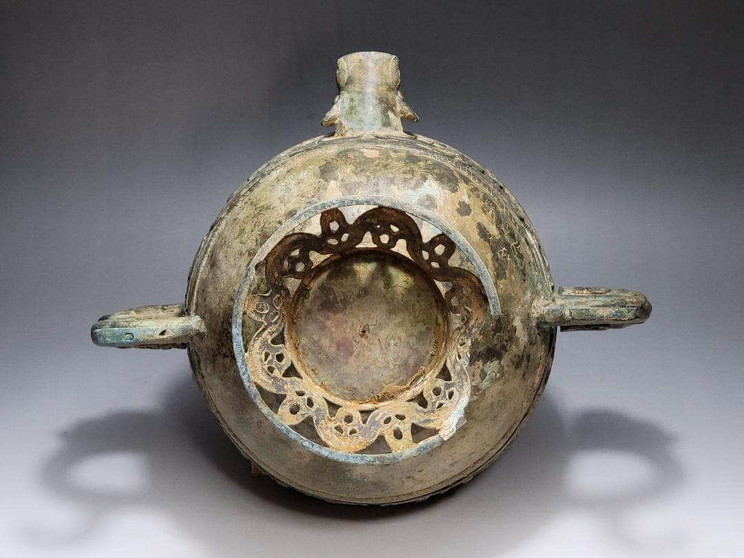 古青銅造 饕餮紋 神獣蓋、両耳装飾 香炉 唐宋時代 幅約36.3cm