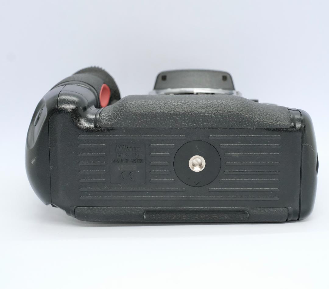 Nikon ニコン F100 MB-15グリップ・レンズ付き　 一眼レフカメラ