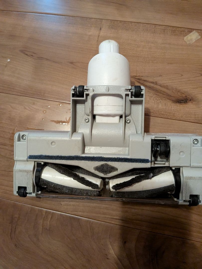 Panasonic MC-NS10K コードレス掃除機 2022年製