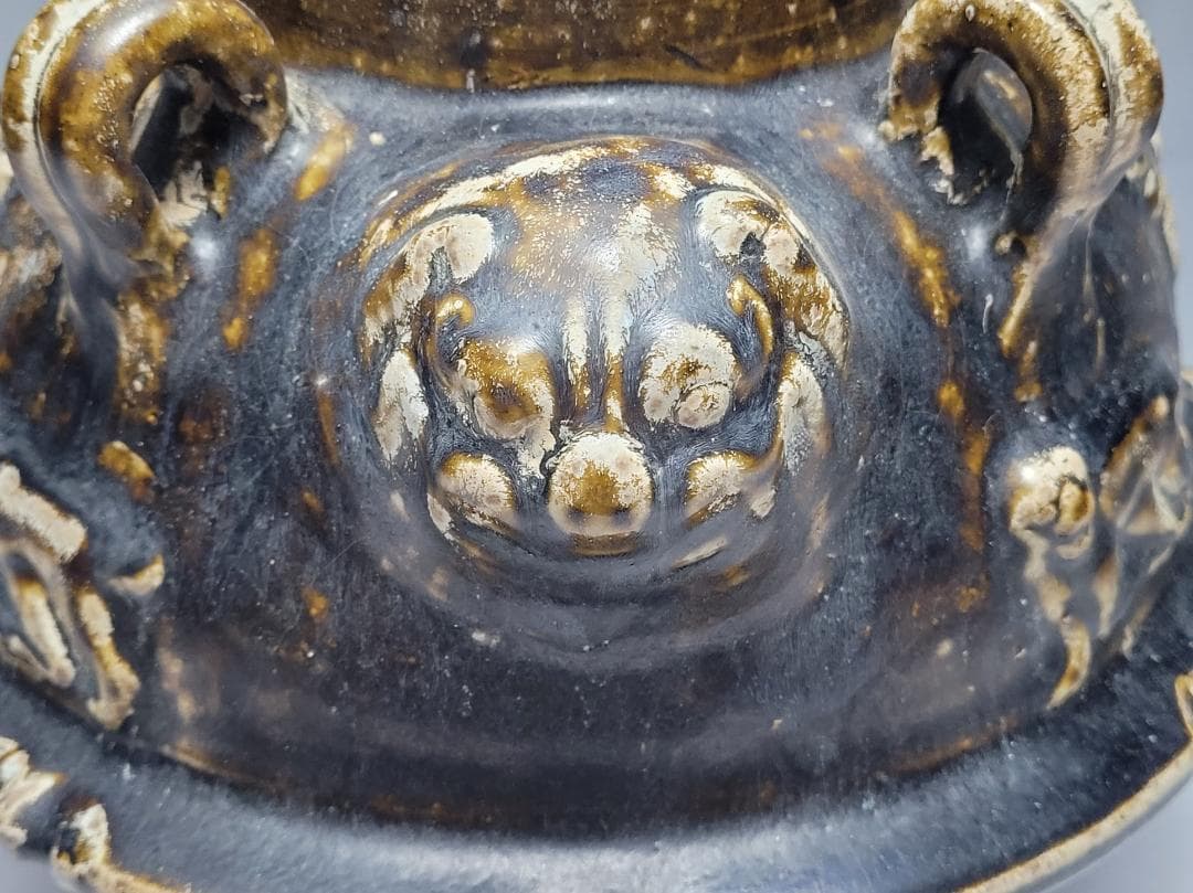 黒釉 陽刻 神獣装飾 四耳 蓋壺 宋元時代 高さ約22.1cm