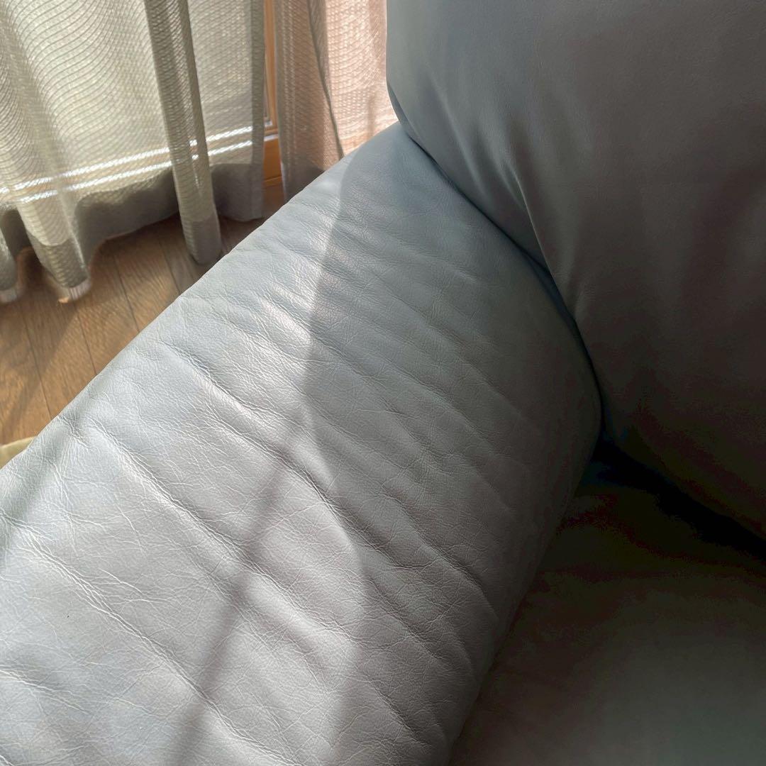 ライトブルー レザー 2人掛けソファ