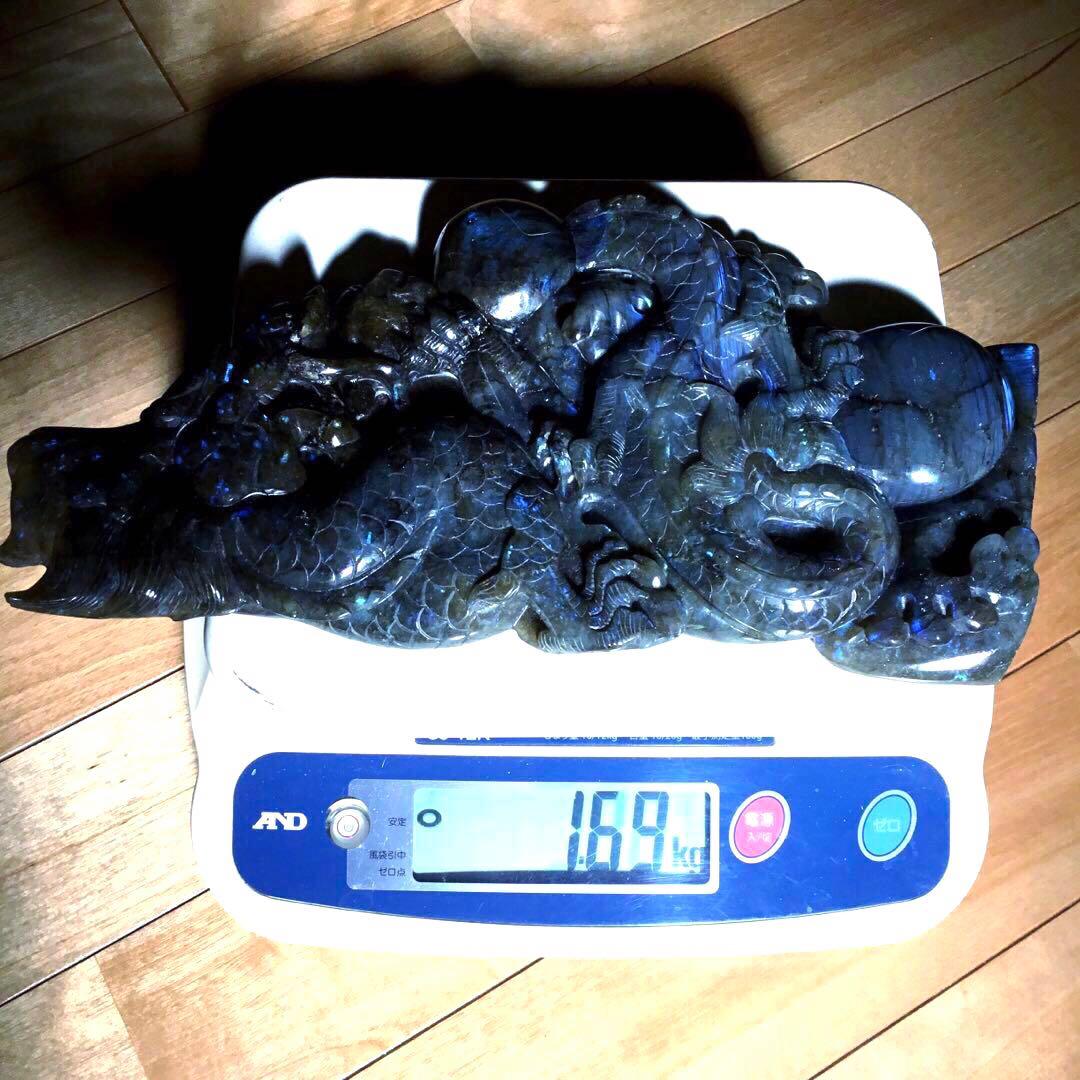 龍彫刻置物　縁起物　天然石　最高品質ラブラドライト　パワーストーン　1点限定