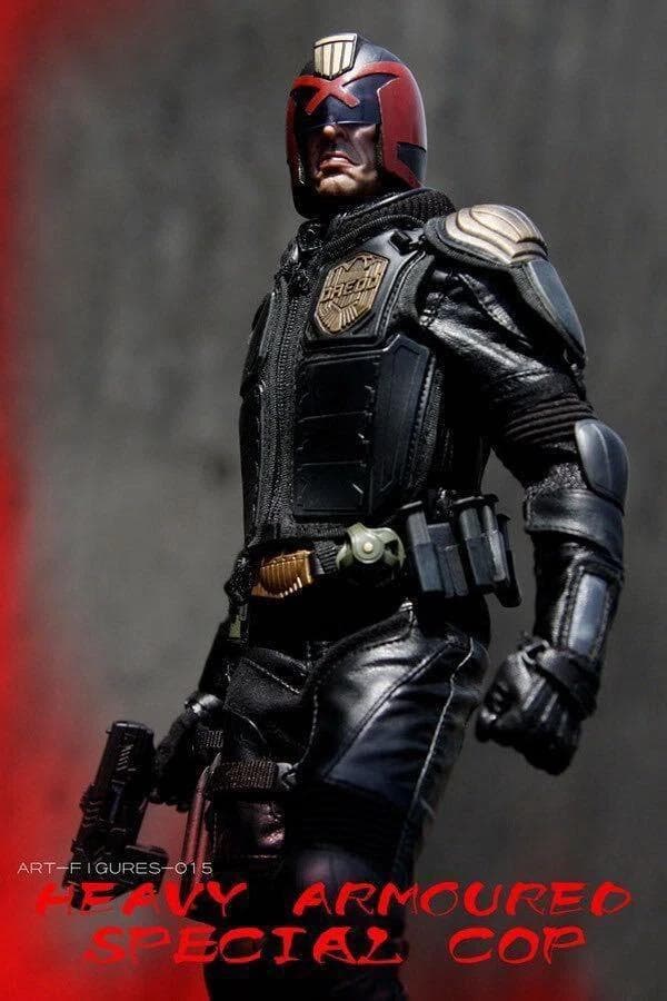 ジャッジ・ドレッド カール・アーバン 1/6 フィギュア