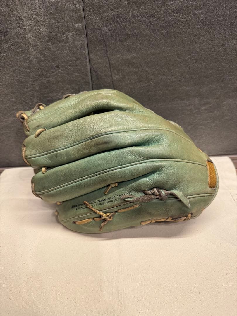 原辰徳グローブ巨人ジャイアンツ・名前刺繍入り（イチロー、川相昌弘サインボール付）