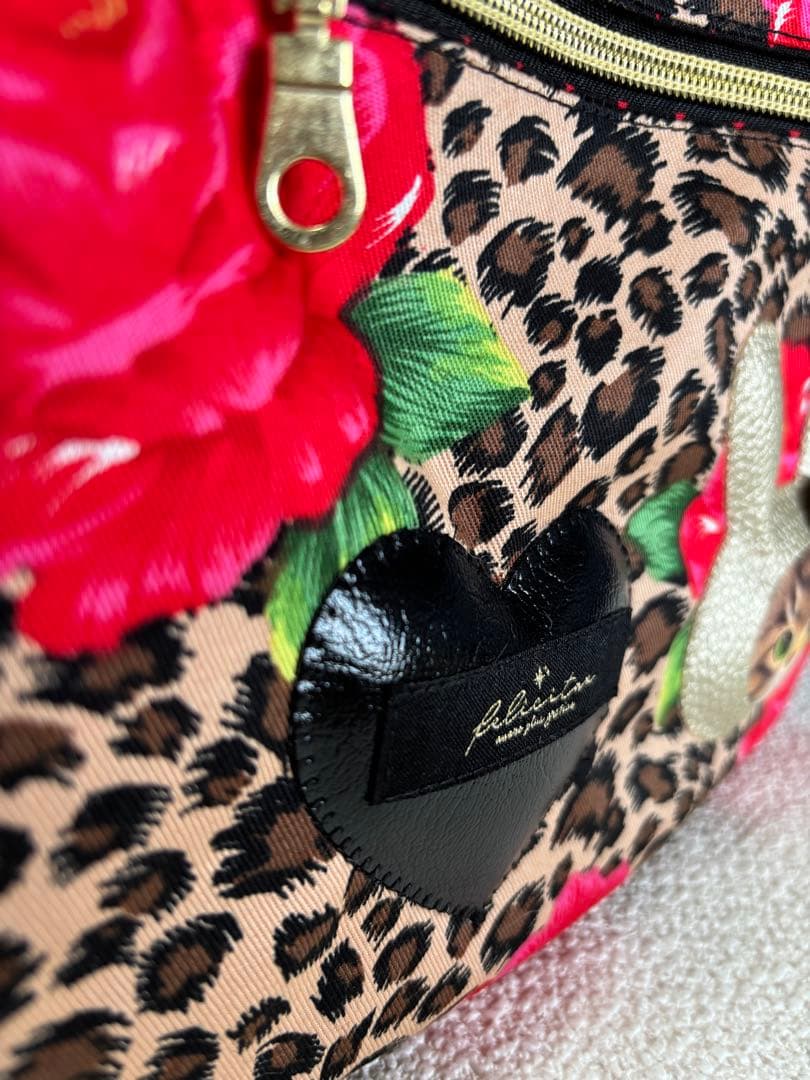 さ*ー様 コヤンイサムチョン　フリルトートバッグ　黒うさサンダーちゃん　ヒョウ柄