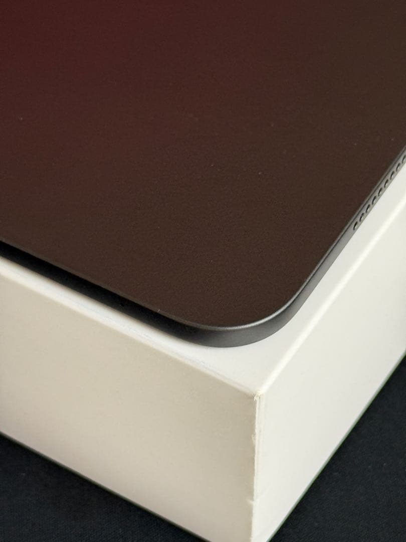 ほぼ新品　iPad Pro M5 13インチ 256GB Wi-Fiモデル