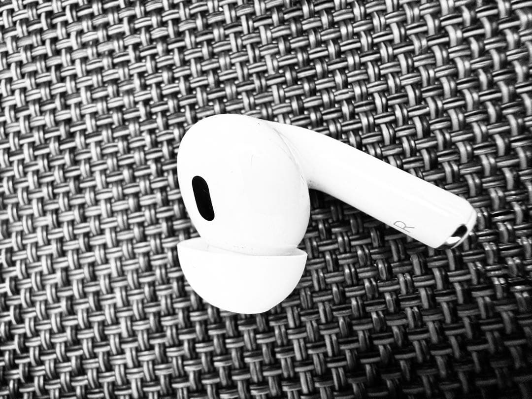 AirPods Pro 2 （USB-C）本体 交換用イヤーチップ付き