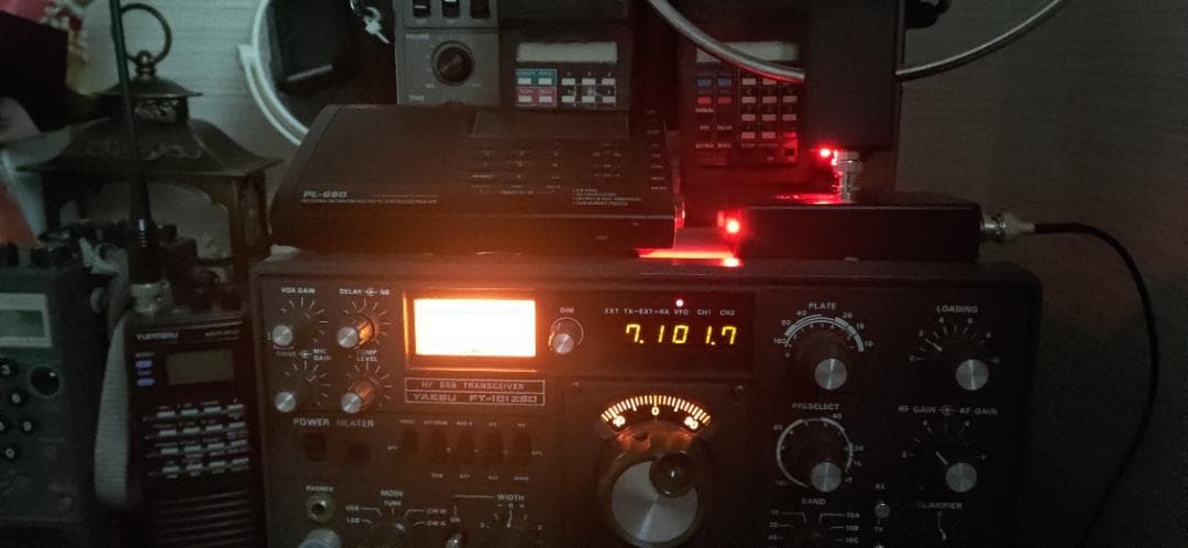 ヒ*ー様 Yaesu FT-101ZSD