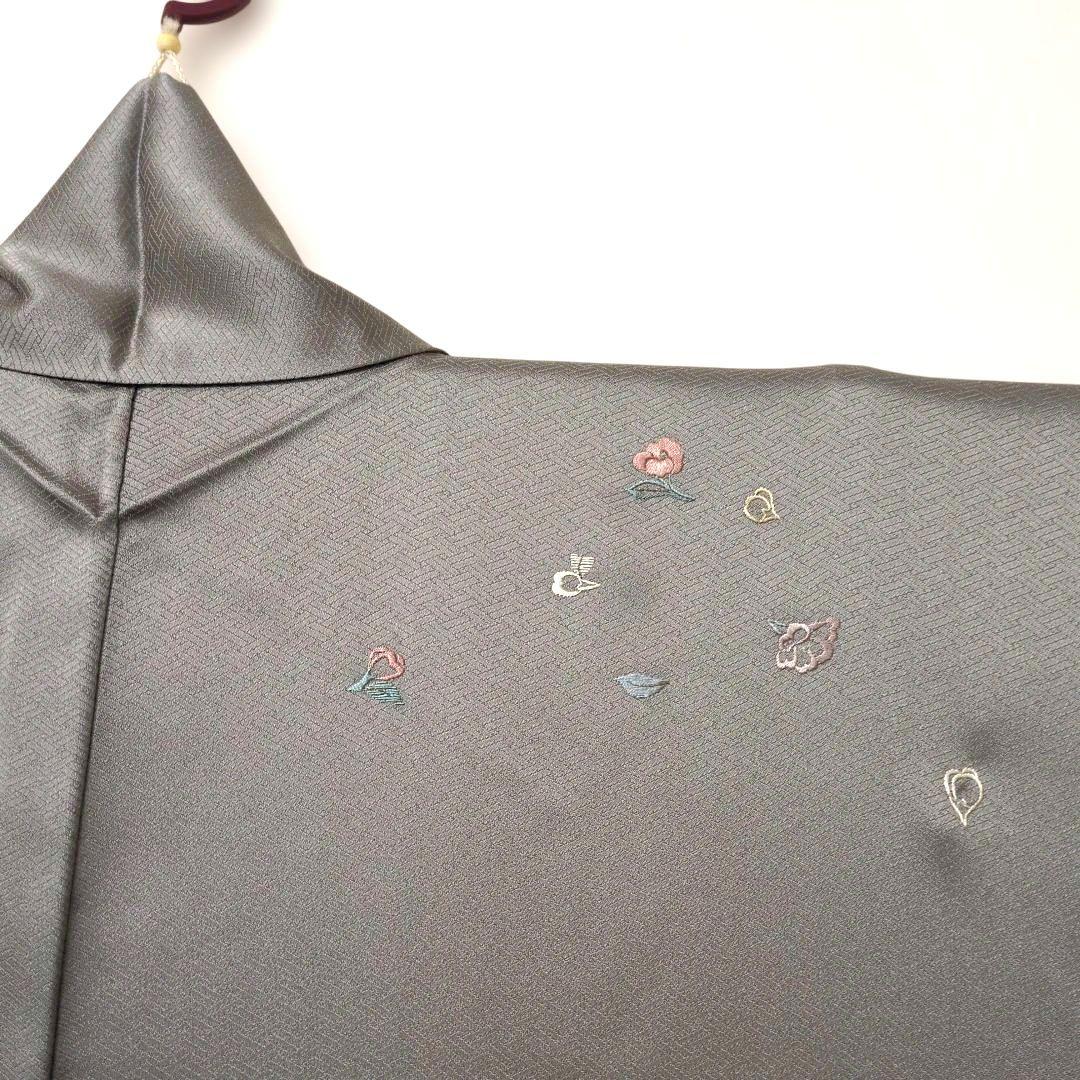 主役を引き立てる清楚な付下げ訪問着　色無地　2点セット　花刺繍　袋帯　正絹　灰色