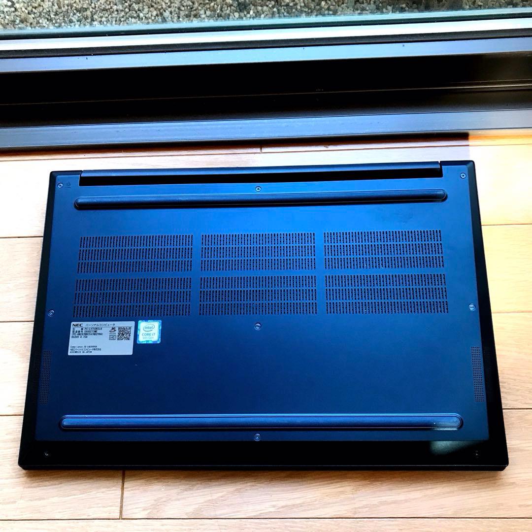 美品LaVieVEGA LV750/R【有機ELUltraHD4Kディスプレイ】