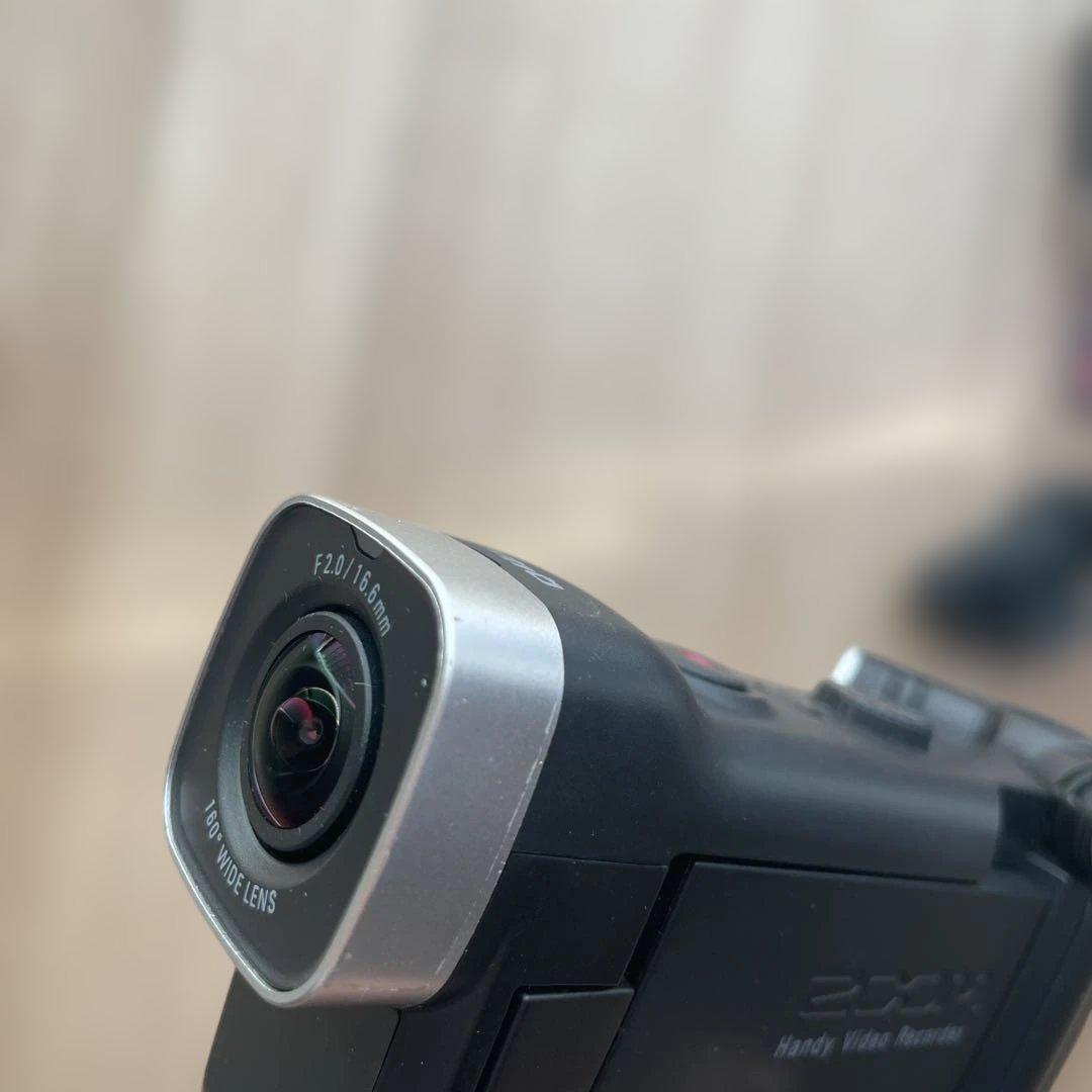 ZOOM ハンディビデオカメラレコーダー Q4n