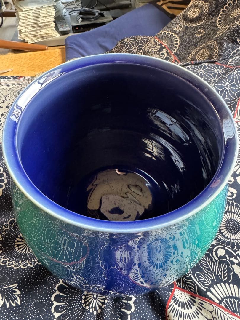 人間国宝　三代　徳田八十吉　(正彦銘) 燿彩花器