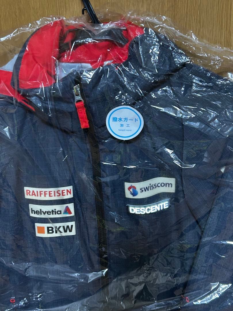 『美品』値下げしました。DESCENTE スキーウェア 子ども用 150サイズ