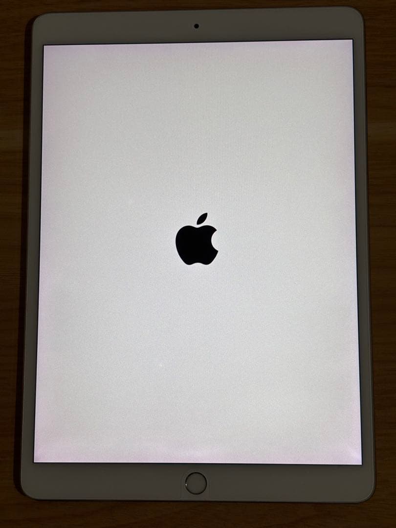 Apple iPad pro 10.5 64gb wifi シルバー