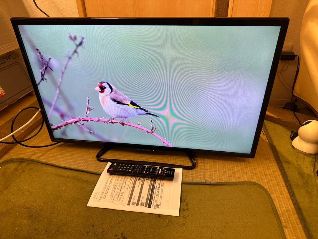 SHARP シャープ　32型　スマートテレビ LC-32W35 17年　極美品！