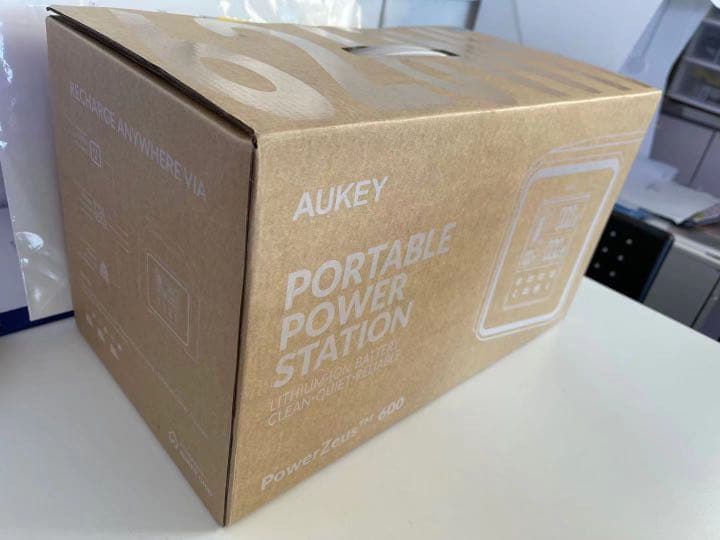 大容量のポータブル電源 174000mAhドローン小型冷蔵庫携帯電話パソコン対応