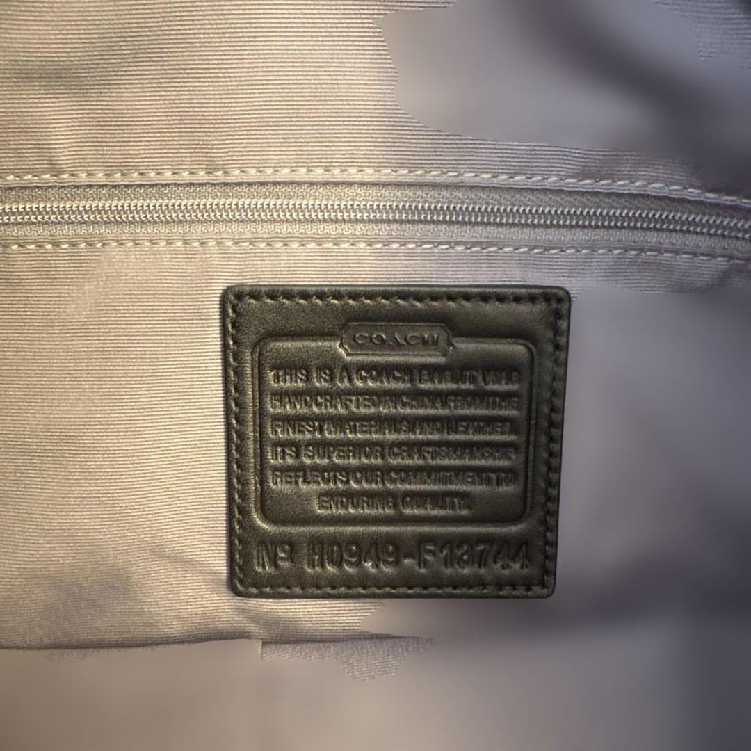 コーチ　ショルダーバッグ　2way シグネチャー　黒　クロスボディ