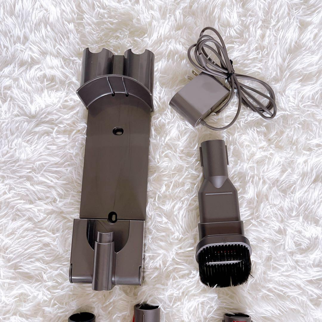 【ダイソン】dyson v8 slim fluffy スティッククリーナー