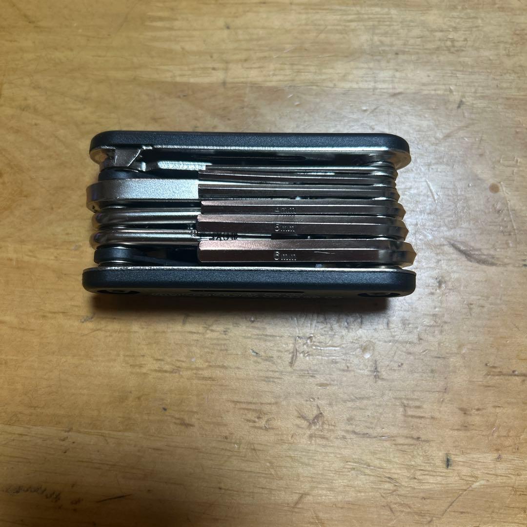 ロードバイク　ツールボトル　応急処置セット