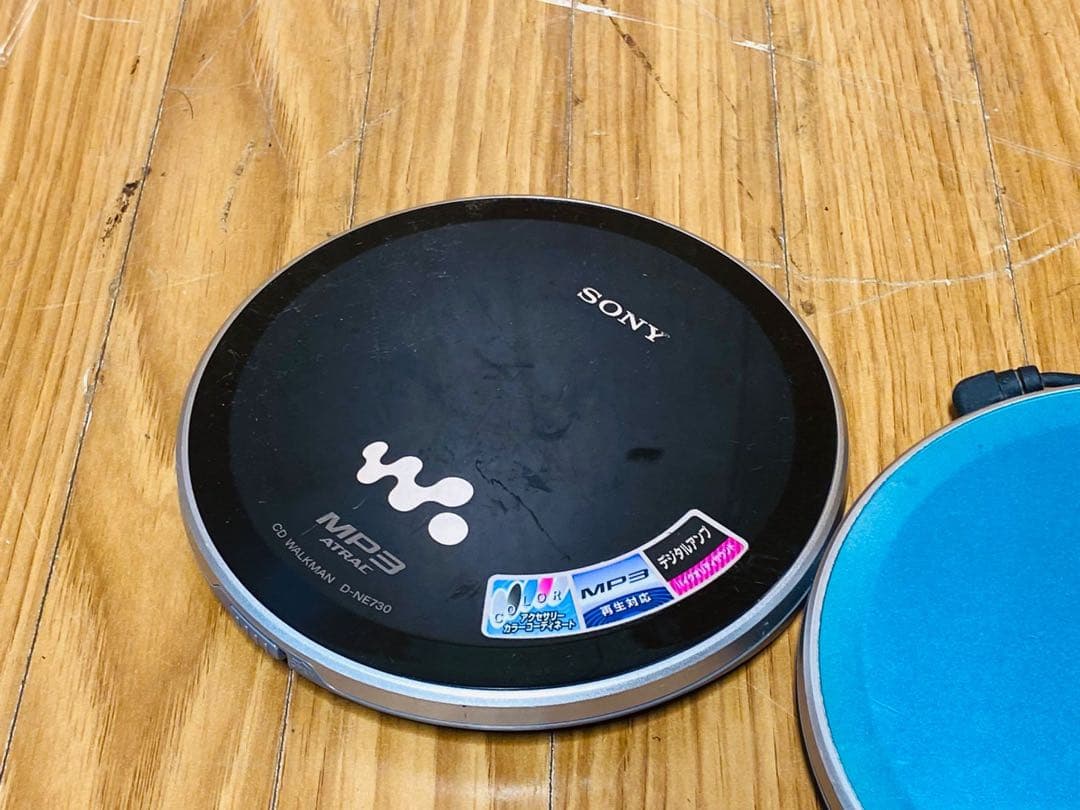 SONY ポータブルCDプレーヤー 2色セット D-NE730 中古