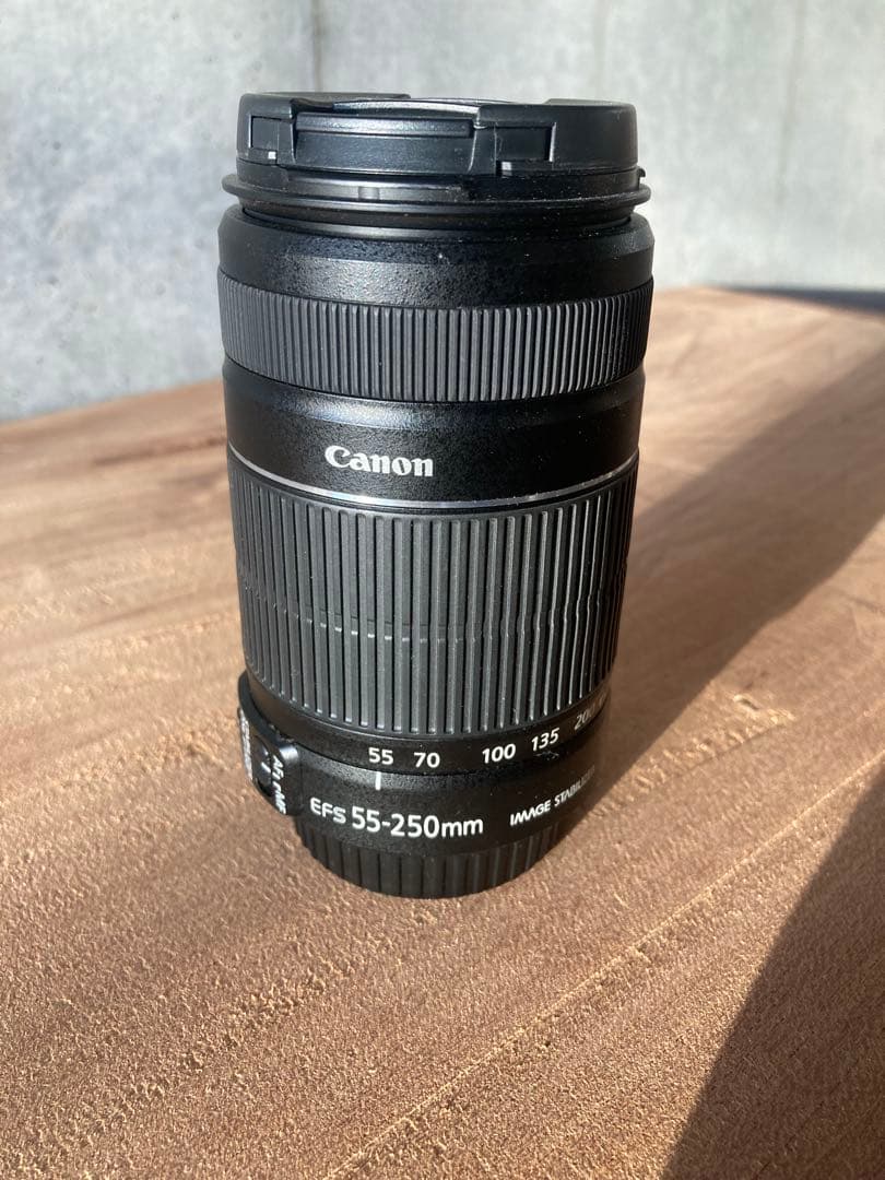 Canon EOS kissＸ7 レンズ4本とストロボ付