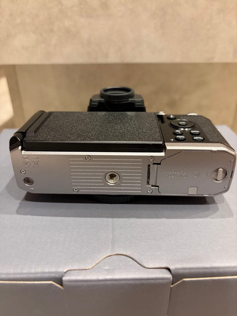 【美品】Nikon Z fc 16-50 VR レンズキット シルバー