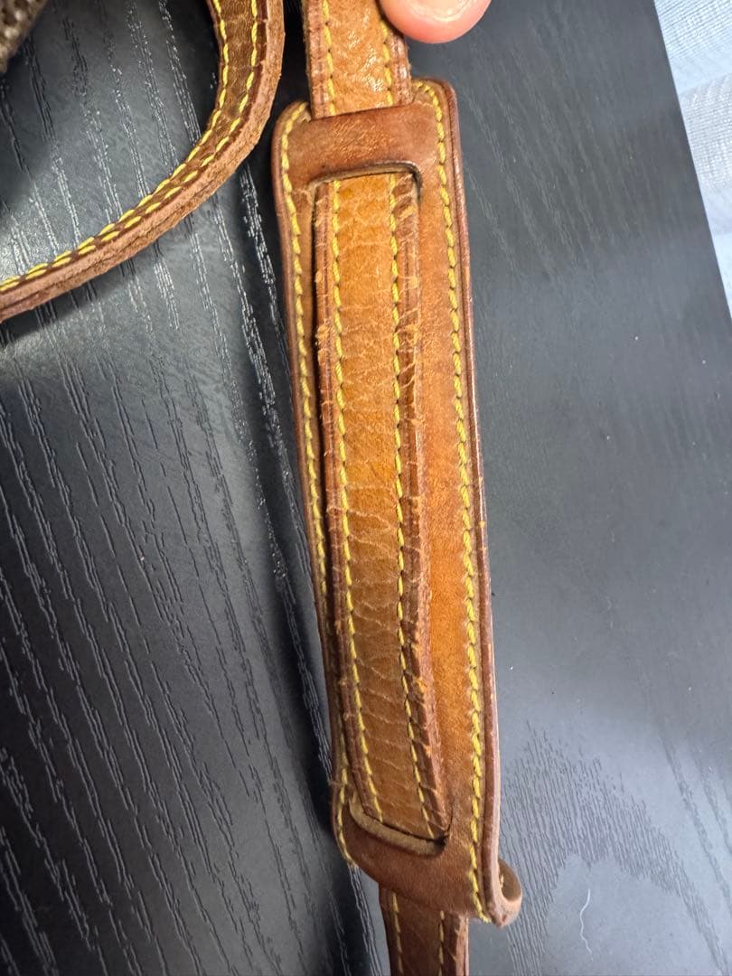 東