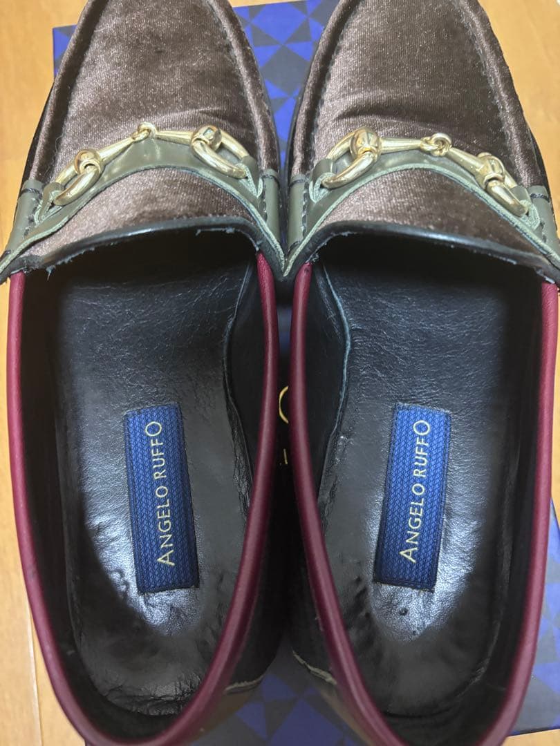 【箱, 袋, タグ付属】ANGELO RUFFO ベルベット ローファー