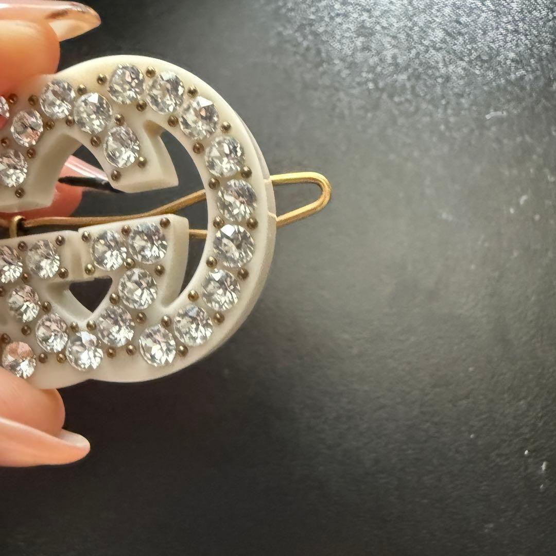 Gucci グッチ　ブローチ