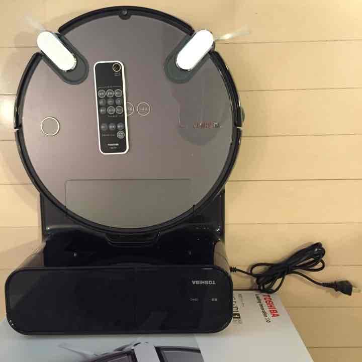 お掃除ロボットTOSHIBA