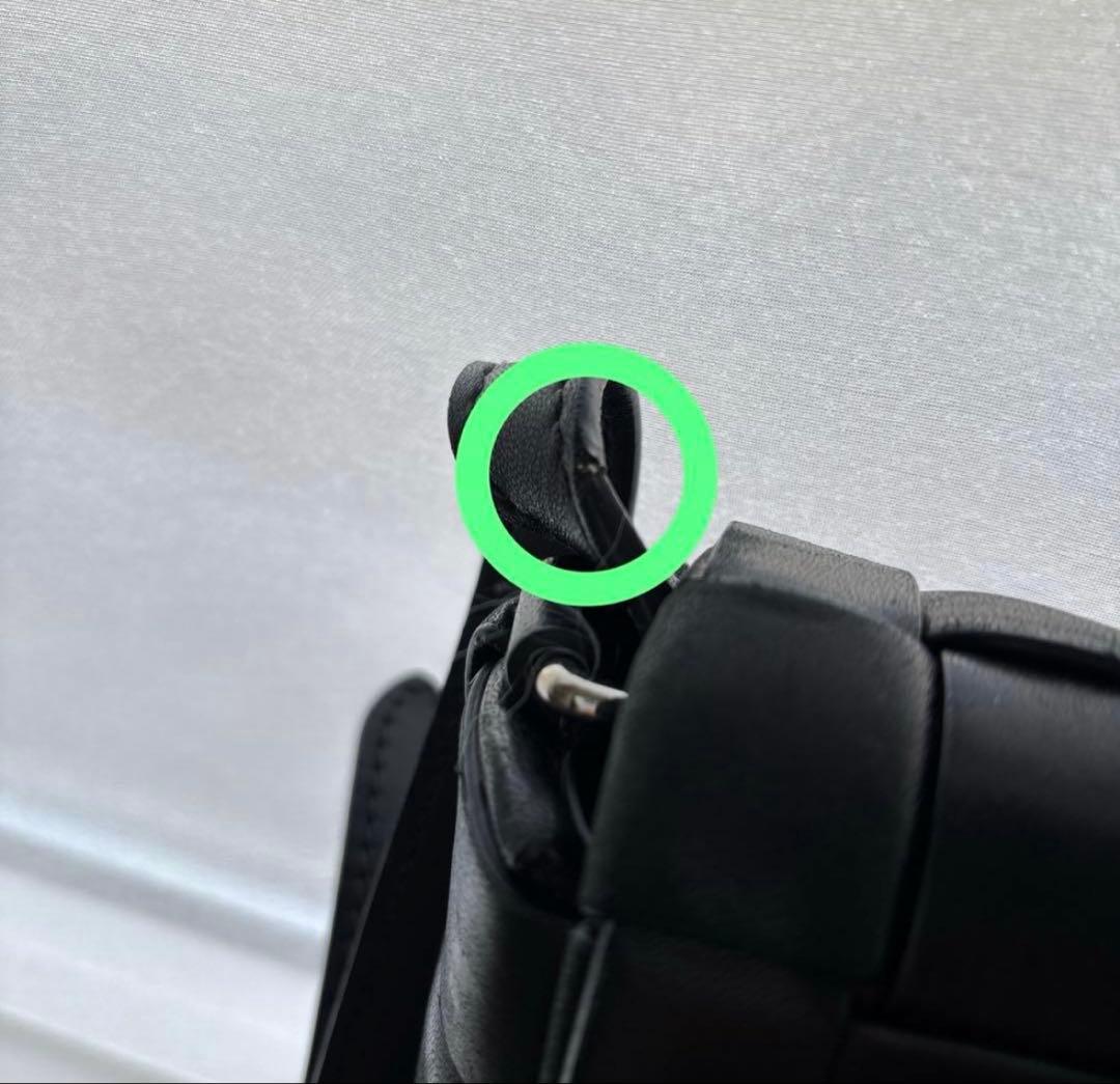 【MIUMIU】編み込みレザー ショルダーバッグ 黒 [型番:5BD180]