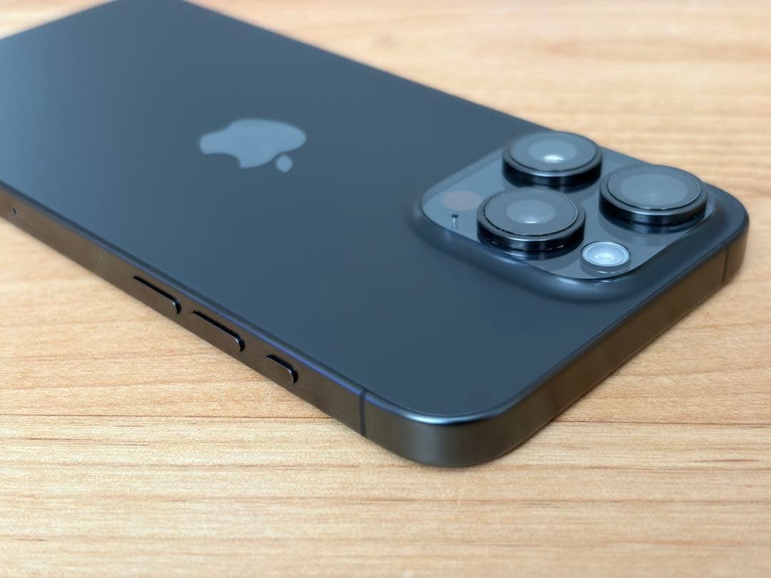 【美品】iPhone15 Pro Max 256gb