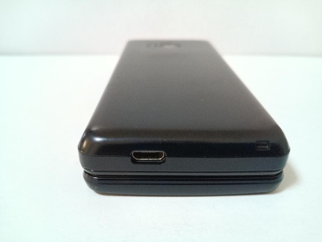 ☆ Y!mobile AQUOS ケータイ3 806SH ブラック