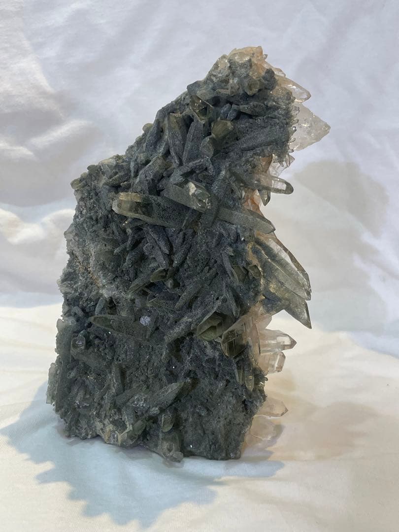 ヒマラヤ水晶　ガネーシュヒマール産　クラスター