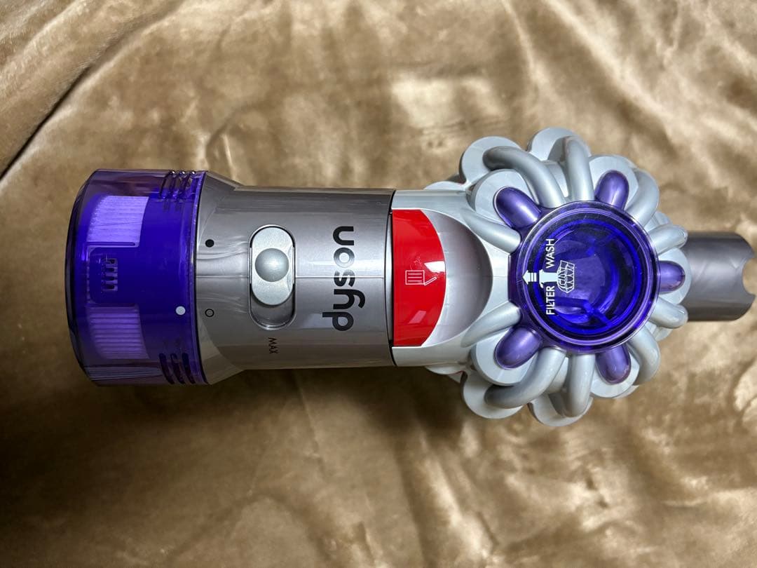 Dyson V7 Advanced コードレスクリーナー ダイソン かまいたち