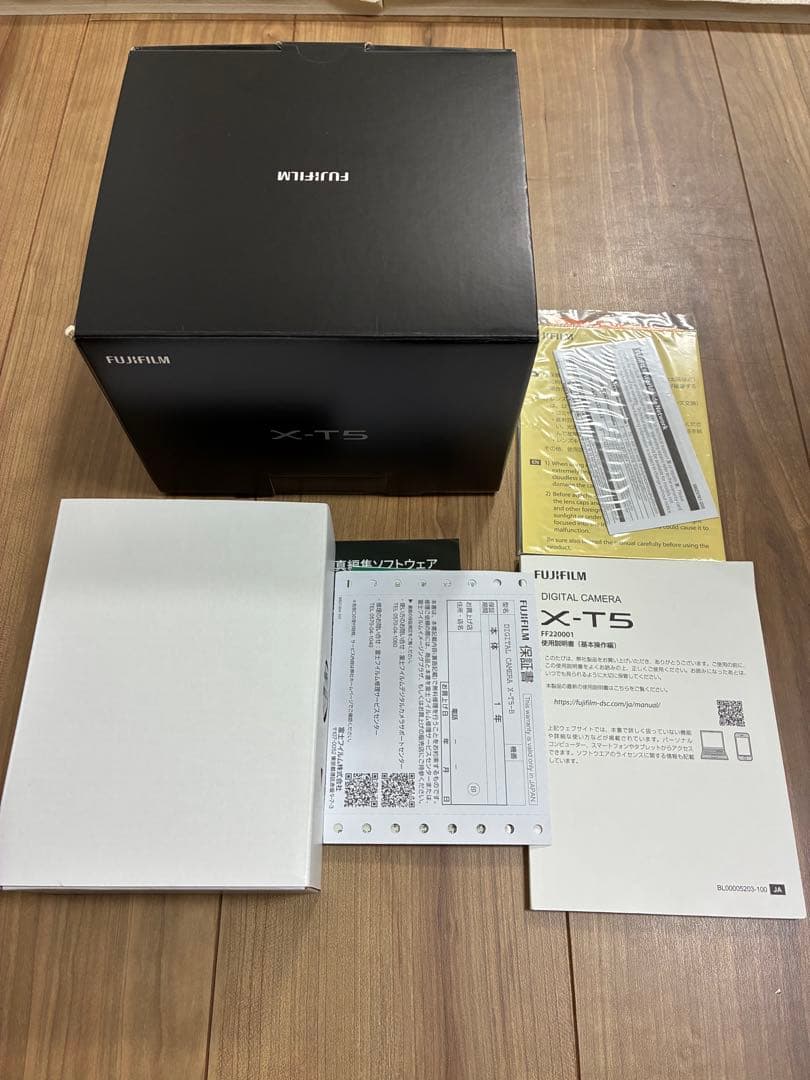 【Tony】FUJIFILM X-T5本体とXF18-55mmレンズセット