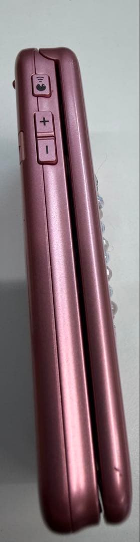 docomo らくらくホン　F-02J 本体　純正充電器とACアダプターのセット